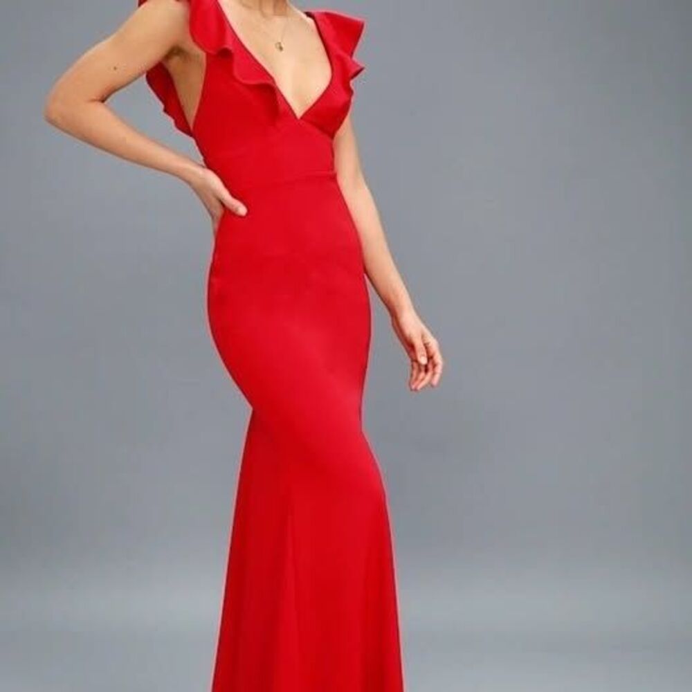 NWOT Lulus Red Mermaid Maxi Dress XS Ruffle V-Neck Formal Gown